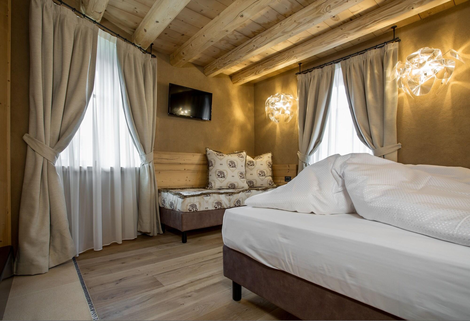 Hotel Orso Grigio Кавалезе Екстериор снимка