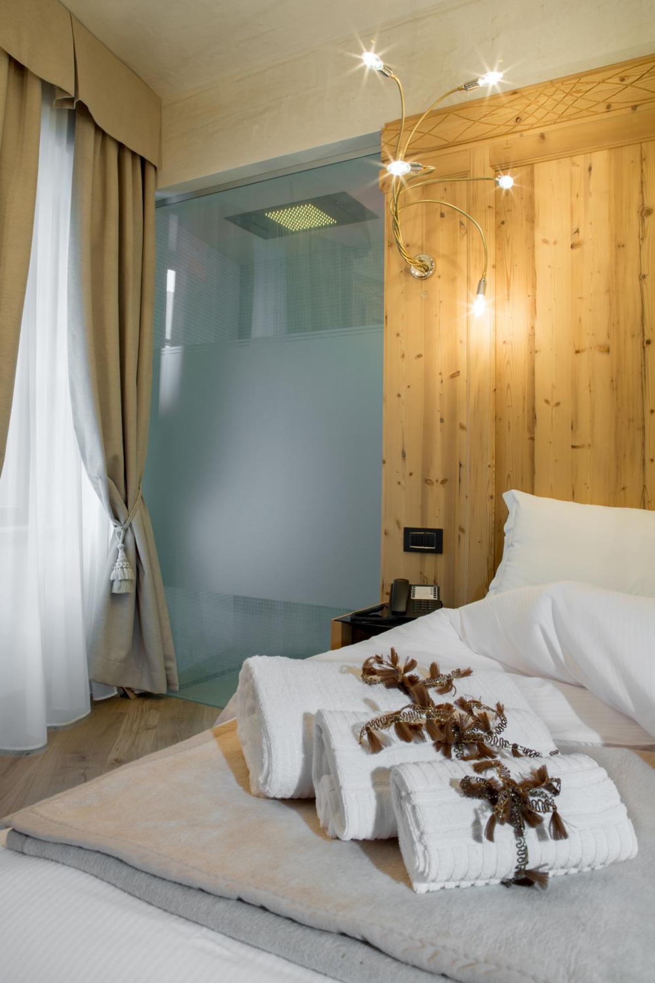 Hotel Orso Grigio Кавалезе Екстериор снимка