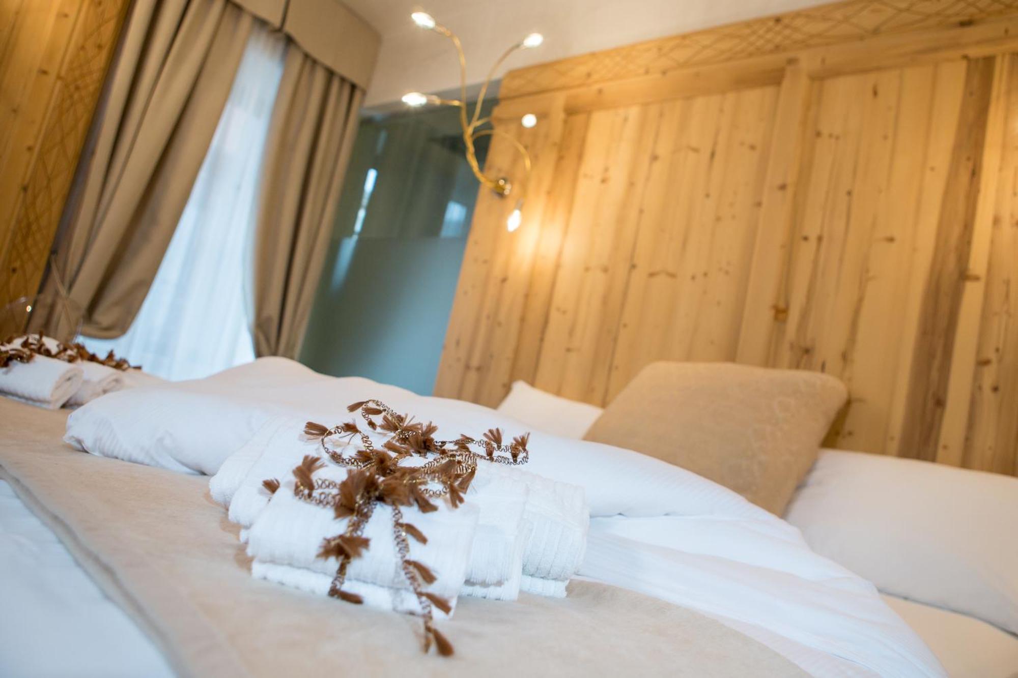 Hotel Orso Grigio Кавалезе Екстериор снимка